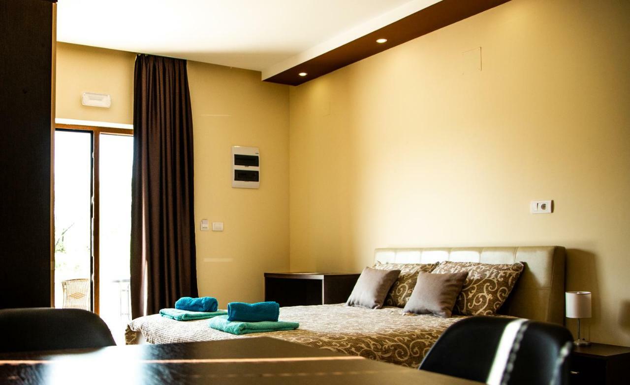 Apartmani Borova 2 Veliko Gradište Exterior foto